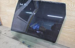 Стекло двери RENAULT DUSTER 2010-2020 823015327R 1, заднее левое