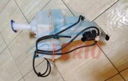 Бачок омывателя для Kia Rio X line 2017 года на фотографиях