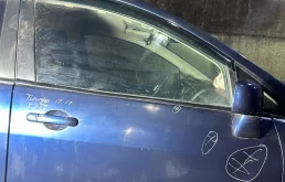 Дверь передняя правая Nissan Tiida европа