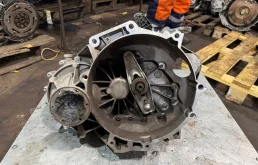 МКПП Volkswagen 0AJ300040R