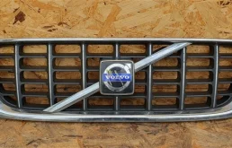 Решетка радиатора Volvo V70 2008 30678627