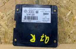 Блок адаптивного освещения Audi Q7 2005-2009 4L