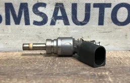 Форсунка топливная Audi A8 079906036C D3 4.2 BVJ
