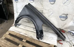 Крыло правое для Volvo C30 на фотографиях