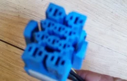 Разъемы фишки для авто vag 8d0937733d