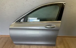 Дверь Mercedes W205
