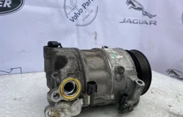Компрессор кондиционера для Jaguar XF 2013 года на фотографиях
