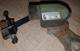 Датчик дорожного просвета передний для Audi Q7 на фотографиях