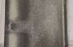 Радиатор охлаждения ДВС для BMW 3er 2005 года на фотографиях