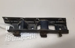 Направляющая переднего бампера правая для Volkswagen Passat B6 2005-2010