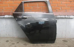 Дверь задняя правая honda accord 8 вагон