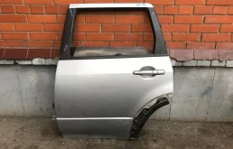 Дверь задняя левая mitsubishi outlander cu5w