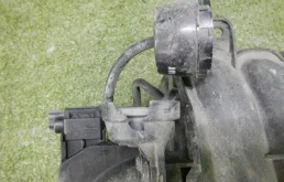 Впускной патрубок воздушного фильтра для Hyundai Solaris 2017 года на фотографиях