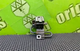 Петля двери Audi A6 2004 4B0831412B C5 AVANT BDH 2.5TDI, передняя правая