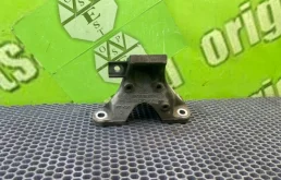 Кронштейн двигателя Audi A6 2005 4F0199308N C6 BDW 2.4I, правый
