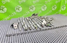 Болты двигателя Bmw 5-Series 2002 11652243402 E39 TOURING M57D25 256D1