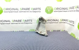 Кронштейн генератора Volkswagen Touareg 2003 070903143C 7LA BPE 2.5 TDI