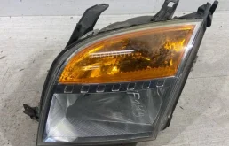 Фара левая Ford Fusion (01-12) UAV 1.4L