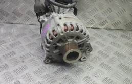 Генератор Nissan Serena 2612632A2 NC26 MR20DD