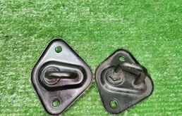 Фиксатор капота mercedes a2128800060 оригинал