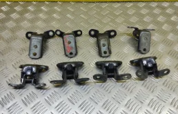 Петля двери Toyota Rav 4 (XA50) (2018-н.в.) 2023 6871012151 2.5 I A25AFXS