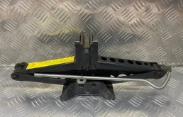 Домкрат Land Rover Freelander II (2006-2014) 2010 LR003272 2.2 D 224DT