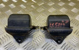 Подушка рессоры задней Lexus LX 570 (2007-2022) 2010 4830660221 5.7 I 3URFE