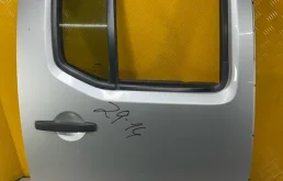 Дверь задняя правая Nissan Navara (D40) 2004-2015 2012 82100EB30J ПИКАП 2.5 D YD25DDTI