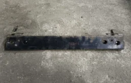 Усилитель бампера переднего Toyota Hilux (2005-2015) 2010 520210K022 ПИКАП 2.5 D 2KDFTV