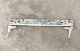 Усилитель бампера переднего Toyota Hilux (2005-2015) 2011 520210K022 ПИКАП 2.5 D 2KDFTV