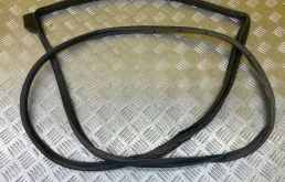 Уплотнитель двери задней правой Toyota Land Cruiser Prado 150 (2009-2023) 2013 6787160130 ВНЕДОРОЖНИК 3.0 D 1KDFTV