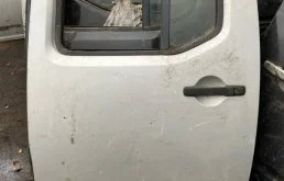 Дверь задняя левая Nissan Navara (D40) 2004-2015 2006 82101EB332