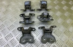 Петля двери Toyota Hilux (2005-2015) 2013 687500K010 ПИКАП 2.5 D 2KDFTV