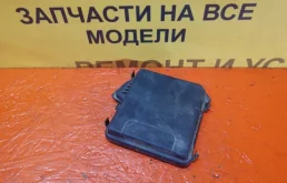 Крышка корпуса блока предохранителей RENAULT FLUENCE 2009-2013 284C40002R L30R