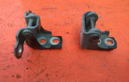 Петли двери комплект RENAULT FLUENCE 2008-2016 804010018R, задние левые