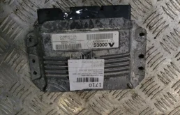 Блок управления двигателем RENAULT MEGANE 2003-2008 8200509516 1.6 16V