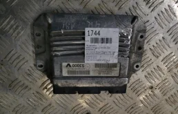 Блок управления двигателем RENAULT MEGANE 2003-2008 8200509516 1.6 16V K4M