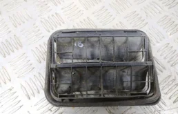 Решетка вентиляционная RENAULT DUSTER 2009-2020 7700838358