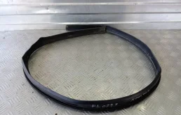 Уплотнительная резинка крыши RENAULT DUSTER 2010-2015 768618281R HSA F4R, передняя левая