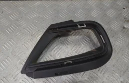 Накладка ПТФ RENAULT DUSTER 2009-2014 261A35148R, задняя