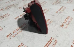 Фонарь внутренний левый для Volkswagen Touran 2015 года на фотографиях