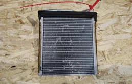 Радиатор печки для Volkswagen Passat 2012 года на фотографиях