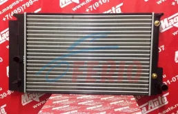 Радиатор охлаждения ДВС для Toyota Corolla на фотографиях