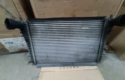 интеркулер Volkswagen Passat B6  2008