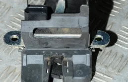 Замок багажника 1K6827505C для VW Passat B6 2005-2010