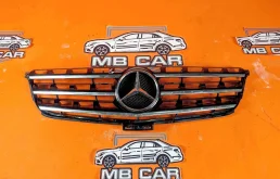 Решетка радиатора Mercedes-Benz