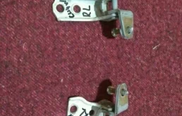 Б.у. петля двери MITSUBISHI AIRTREK CU4W MITSUBISHI AIRTREK CU4W 4G64GDI 2002