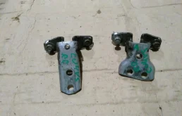 Б.у. петля двери MITSUBISHI AIRTREK CU4W MITSUBISHI AIRTREK CU4W  2000-2006