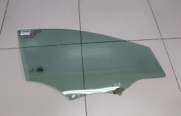 Стекло двери передней правой для Hyundai i30 2012-2017