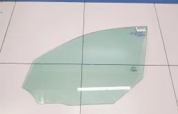 Стекло двери передней левой для Mercedes E-klasse W212 2009-2016